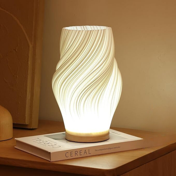 Weisse Spiralförmige Skulptur Tischlampe
