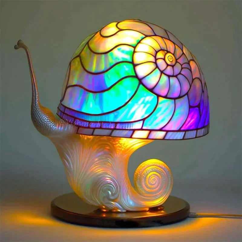 Bunte Pilz-Tischlampe mit floraler Glaskunst