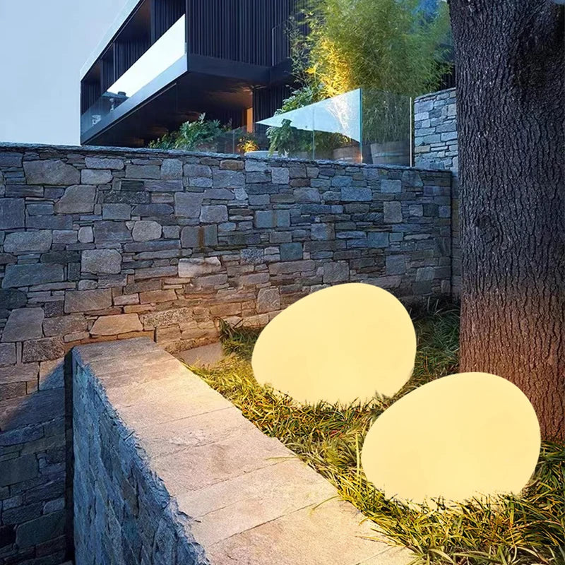 Solar Gartenleuchte Stein-Design – Warmes LED Licht für Außen