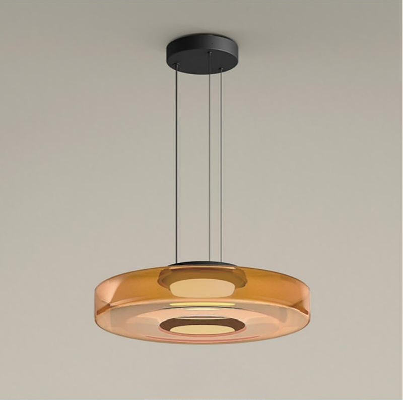 Moderne Deckenlampe mit getöntem Glasdesign