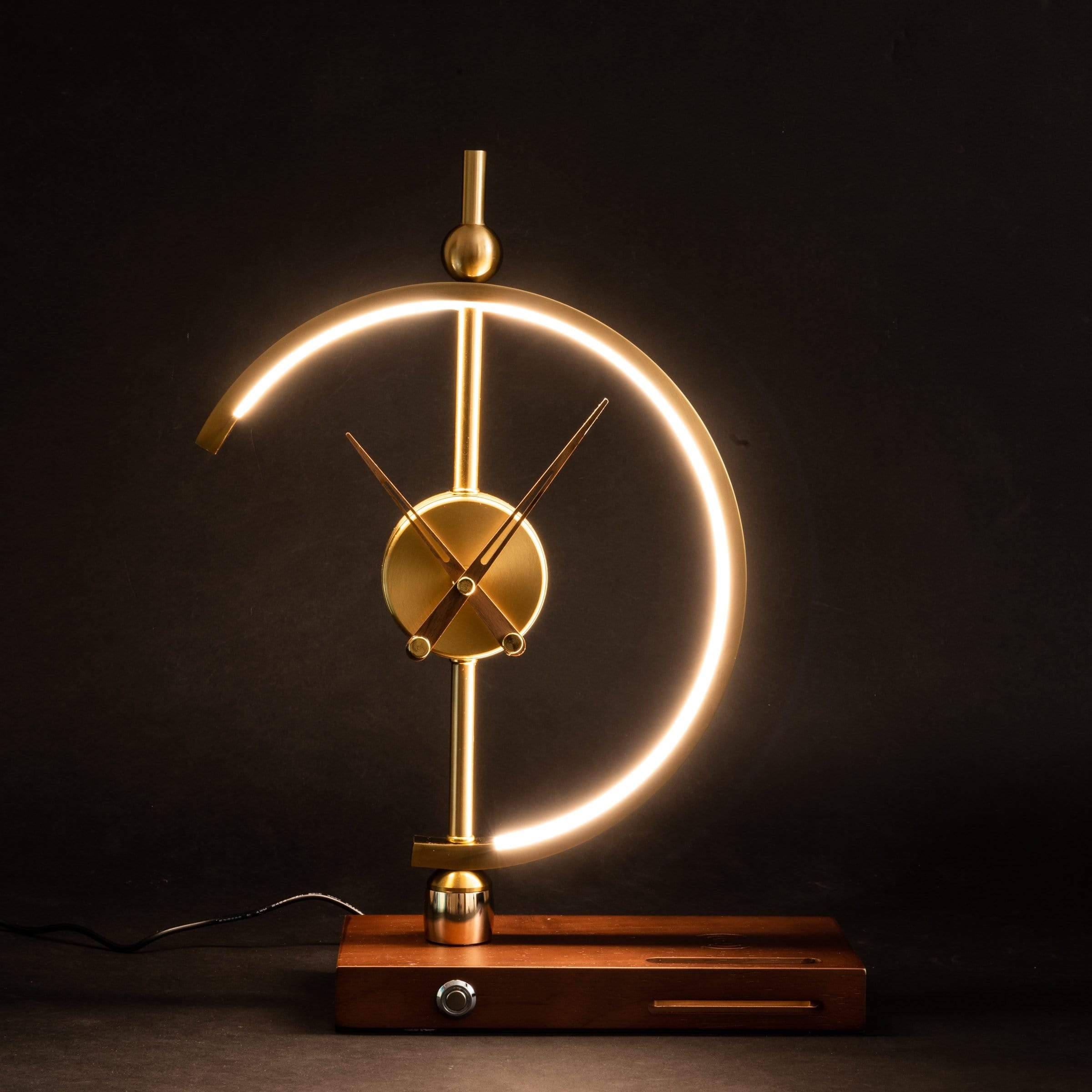 LED-Tischuhr mit Ladefunktion